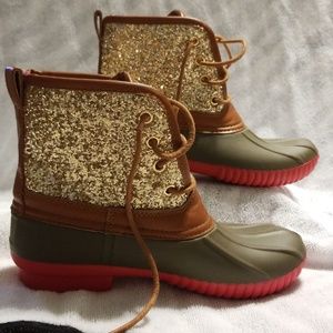 Coral Palm Girls Duck Boots